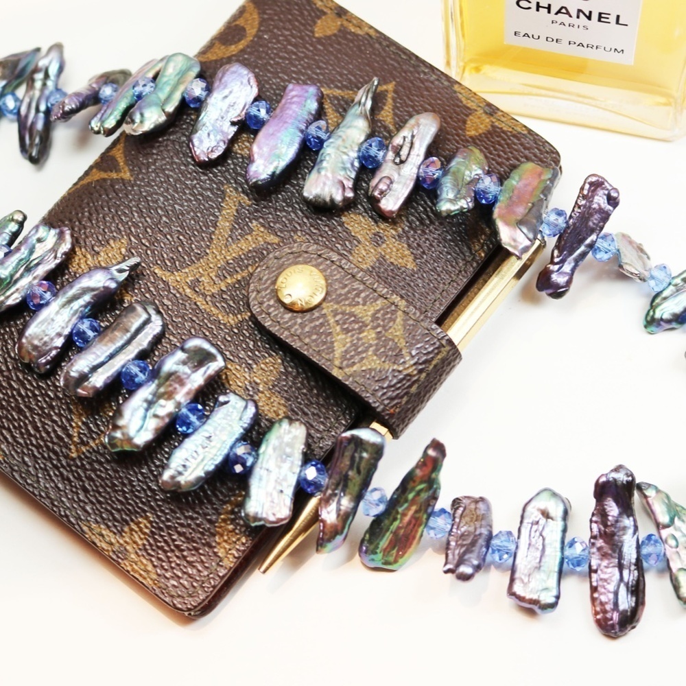 Stunning Aurora Borealis Pearl & Crystal Necklace